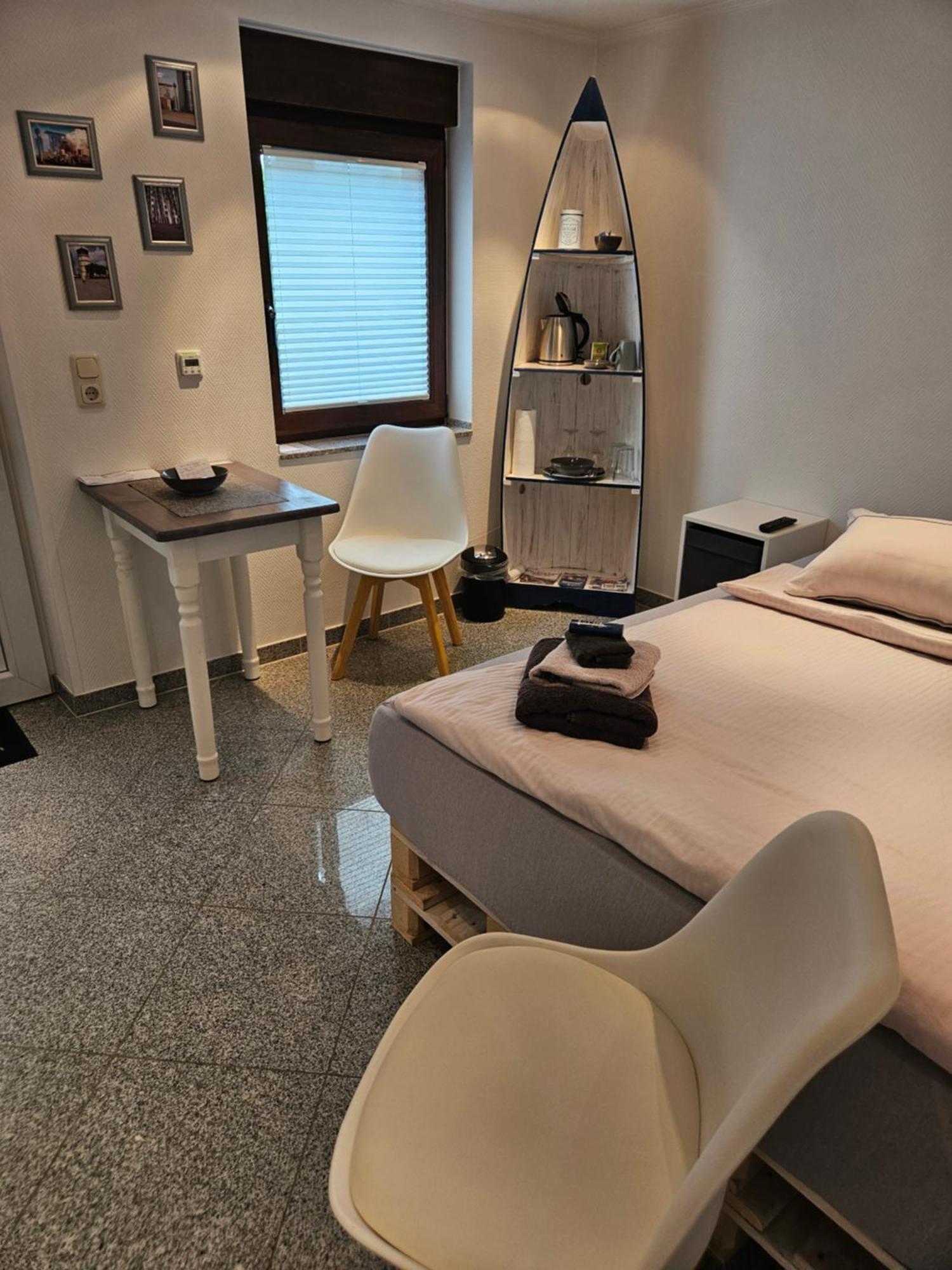 Standardzimmer Nahe Messe Und Airport Ντίσελντορφ Εξωτερικό φωτογραφία