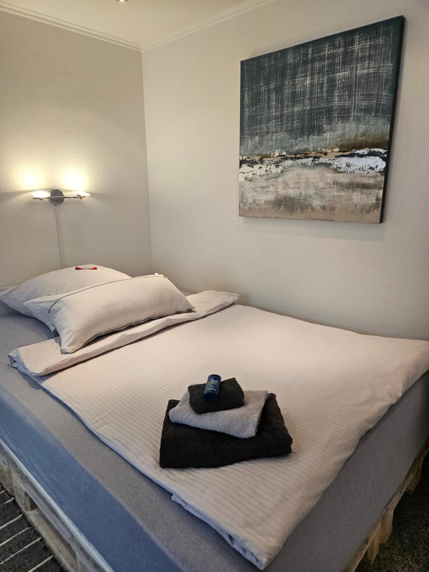 Standardzimmer Nahe Messe Und Airport Ντίσελντορφ Εξωτερικό φωτογραφία