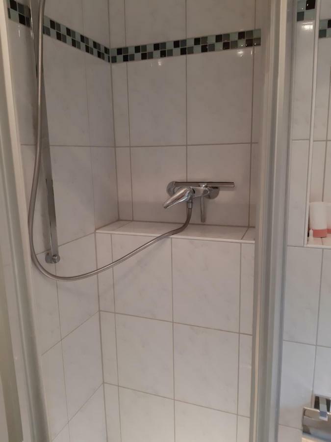 Standardzimmer Nahe Messe Und Airport Ντίσελντορφ Εξωτερικό φωτογραφία
